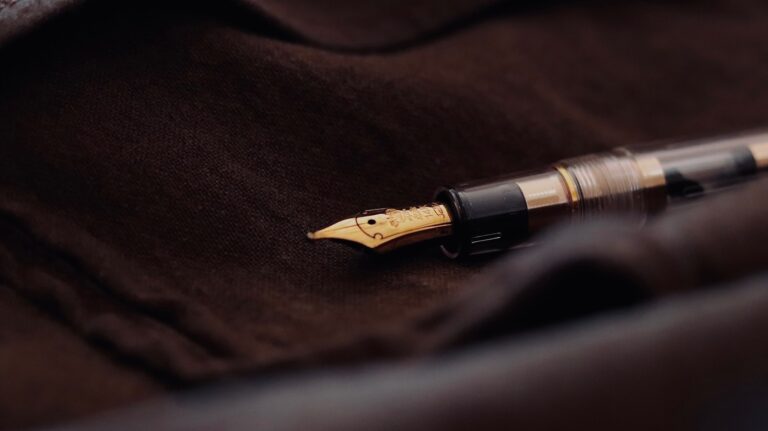 Minimalism in Modern Publishing Aesthetics